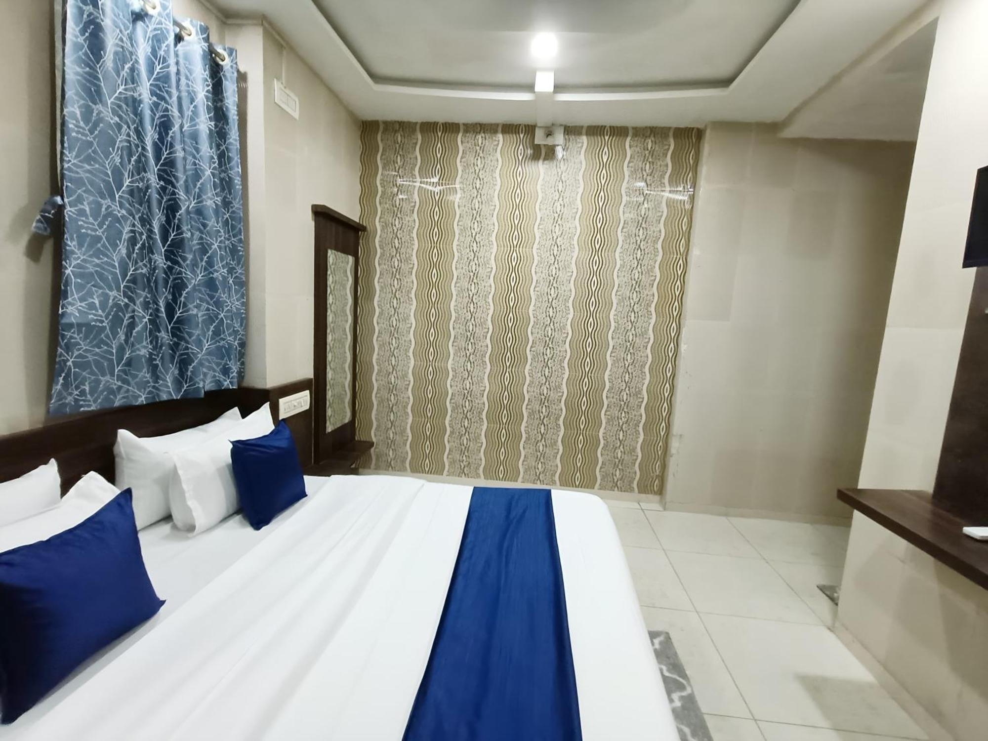 Hotel Shree Nath - 200 Meters From Dwarkadhish Temple Buitenkant foto