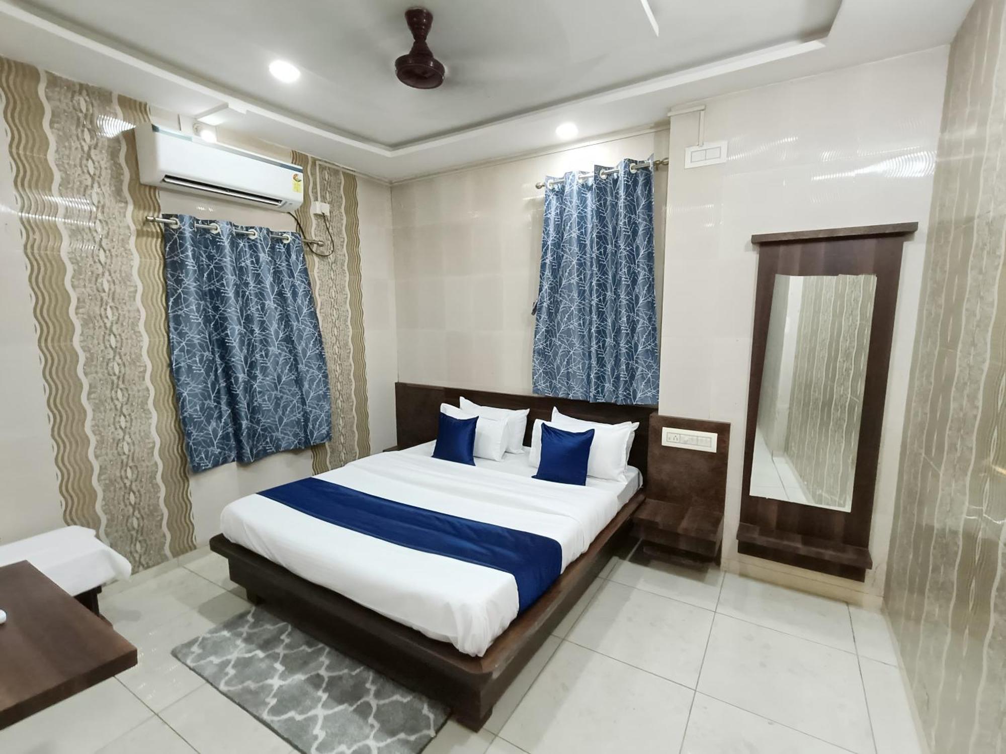 Hotel Shree Nath - 200 Meters From Dwarkadhish Temple Buitenkant foto
