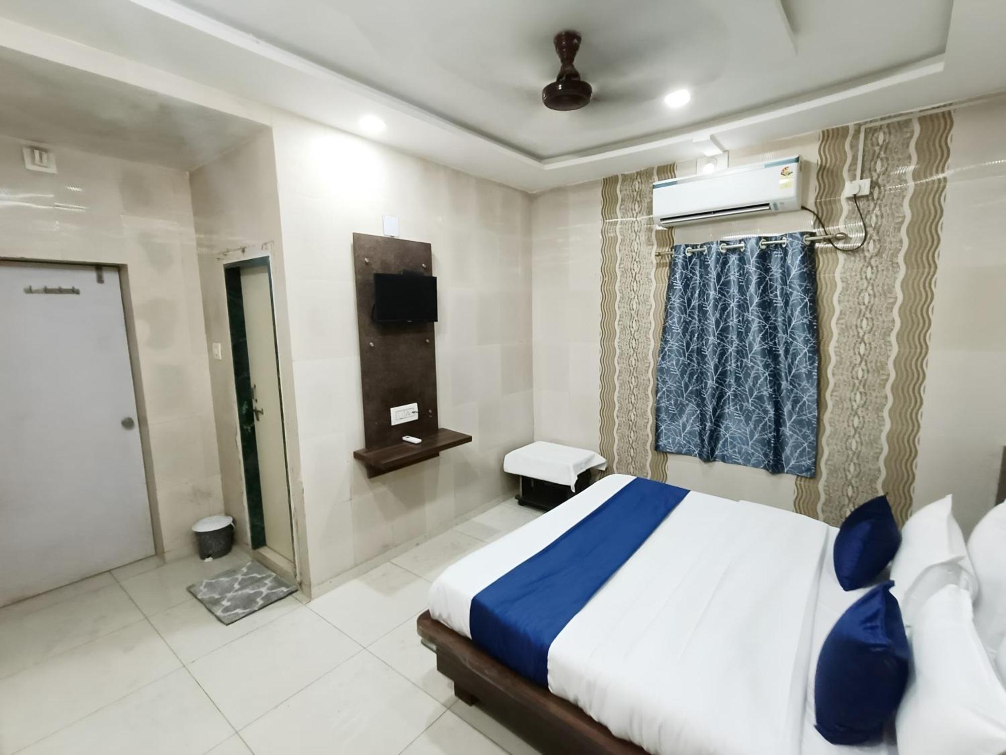 Hotel Shree Nath - 200 Meters From Dwarkadhish Temple Buitenkant foto