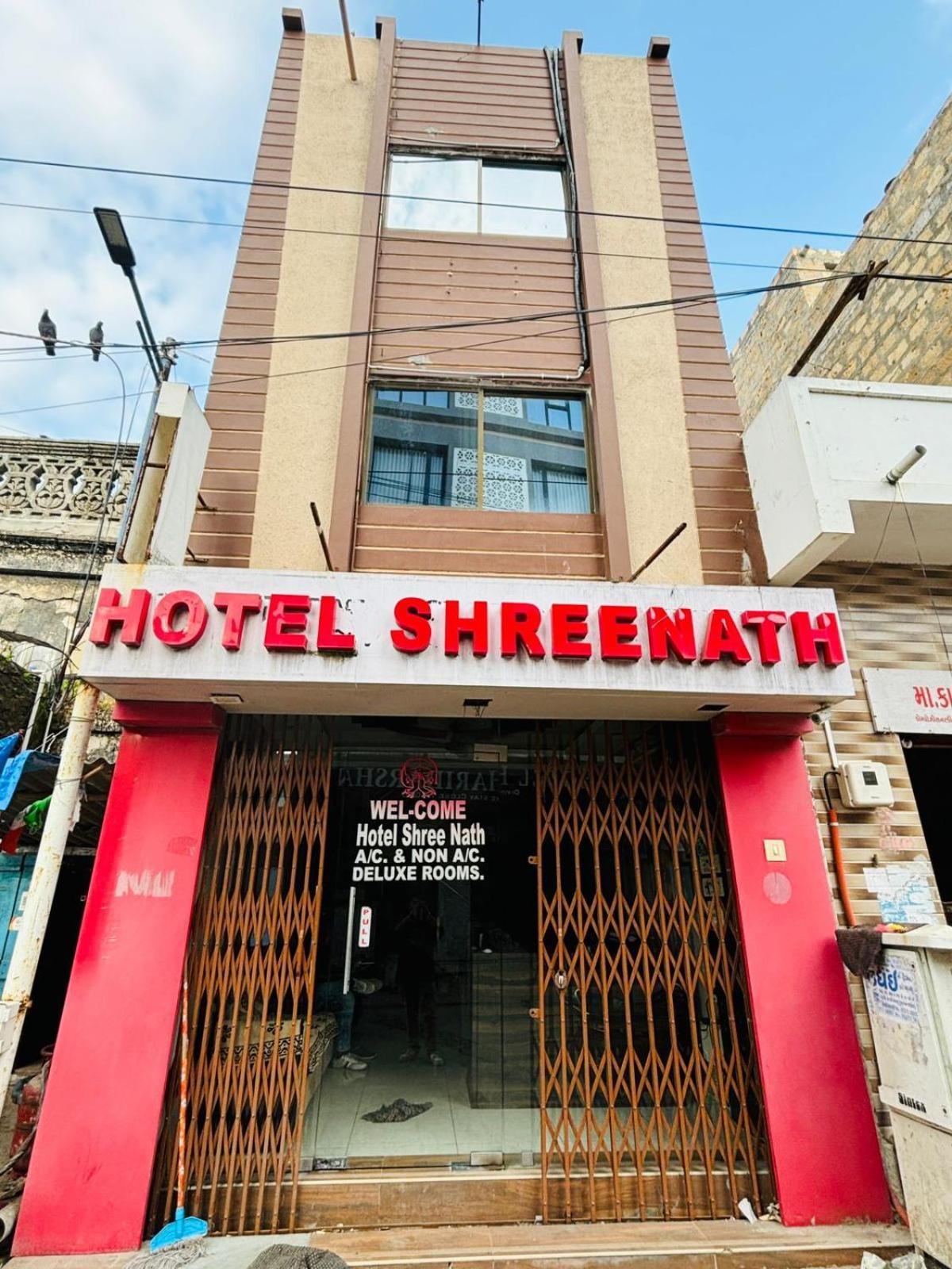 Hotel Shree Nath - 200 Meters From Dwarkadhish Temple Buitenkant foto